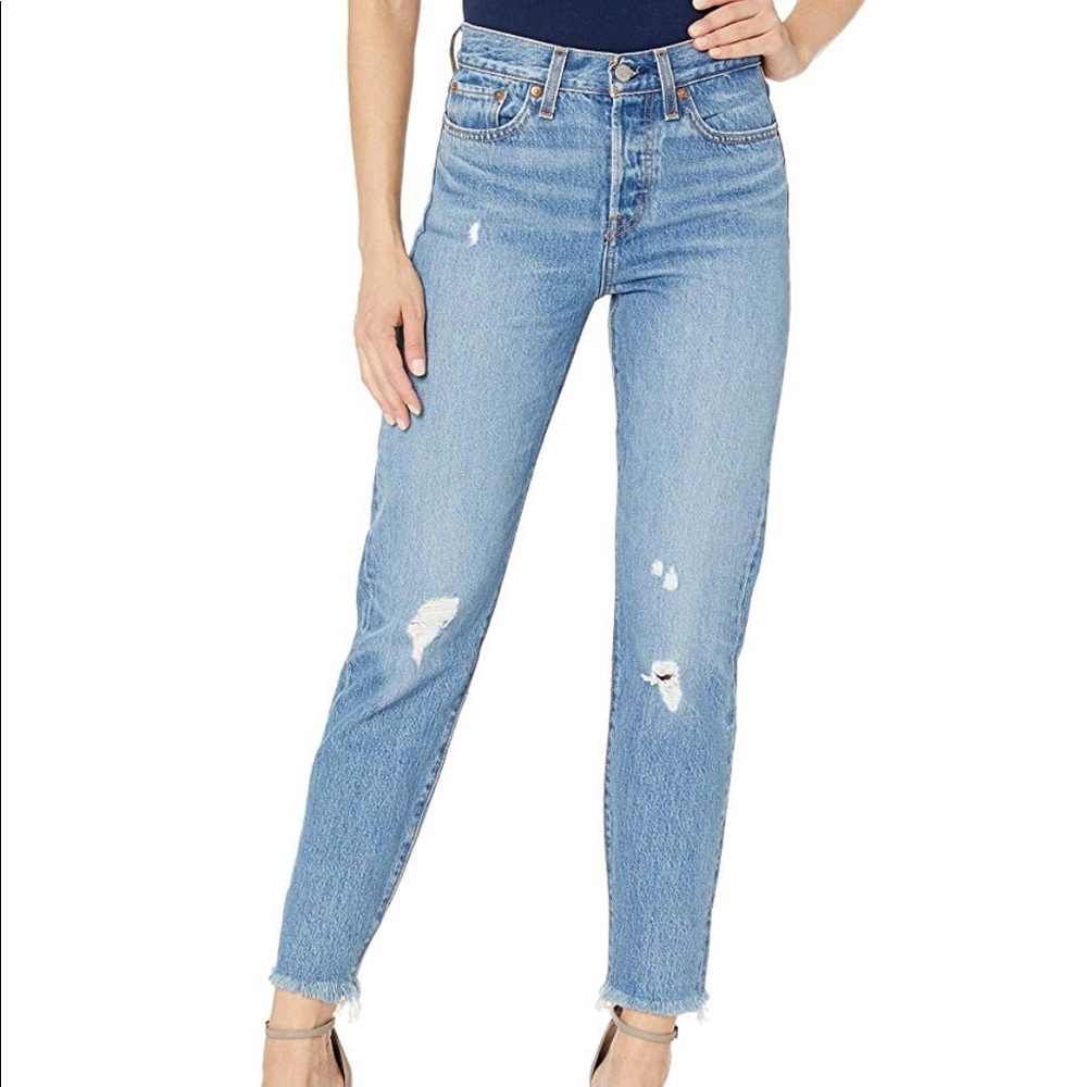 🚫SOLD🚫 NWT Levi’s Wedgie Icon jeans